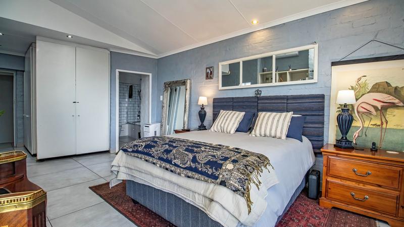 7 Bedroom Property for Sale in Santos Bay Western Cape